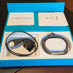Fitbit Alta HR in box with all accessories